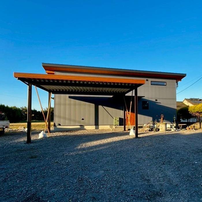 伊佐市/ジーポートpro2台用/木目色とアルミ色のツートーンカラー