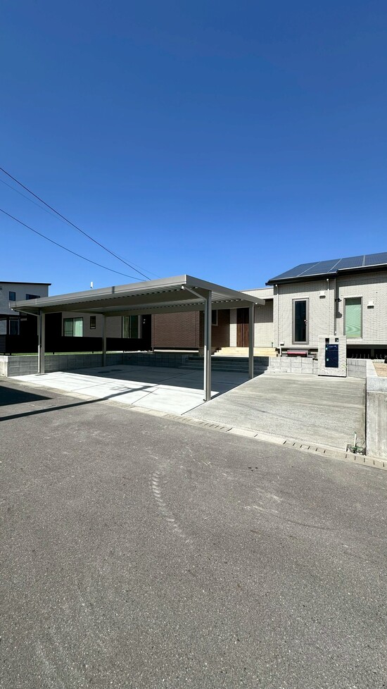 鹿児島市/新築外構/ジーポートpro3台用/色はプラチナステン