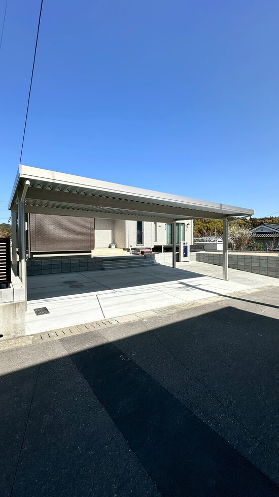 鹿児島市/新築外構/ジーポートpro3台用/色はプラチナステン