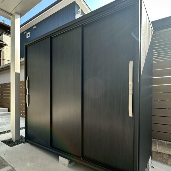 鹿児島市/物置/ヨド物置/ブラックエスモ