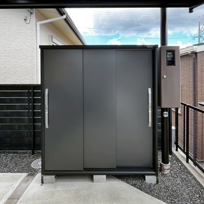 鹿児島市/ヨド物置/ブラックエスモ/コンパクトながら大容量