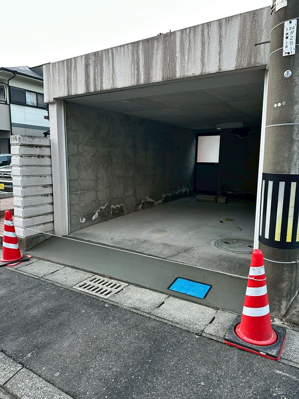 鹿児島市/土間補修工事/ひび割れた土間を一旦剥がして補修/メーターボックスも取り替えました