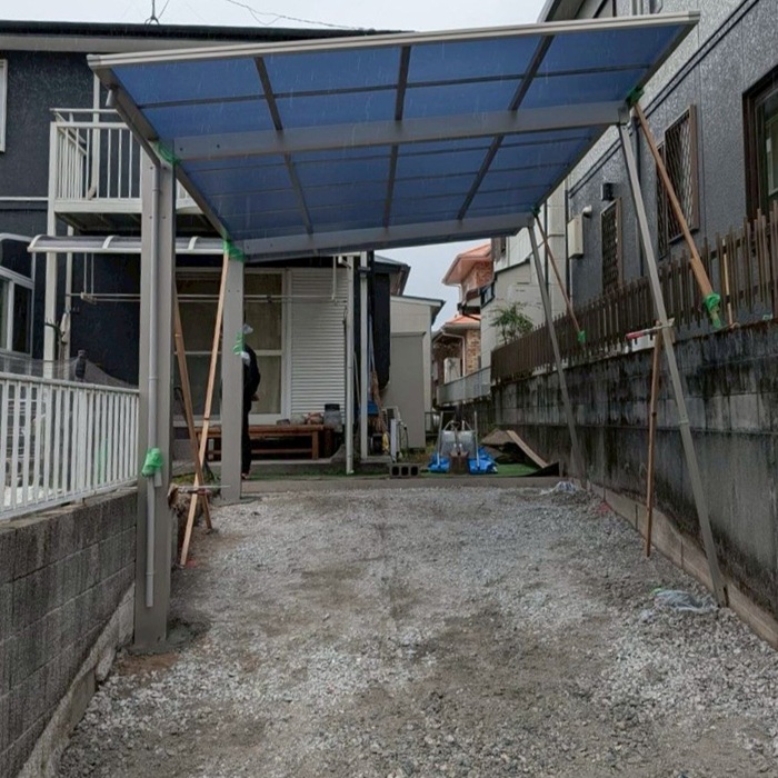 鹿児島市/カーポート設置工事/エフルージュFIRST1台用/シンプルでスタイリッシュなデザイン 