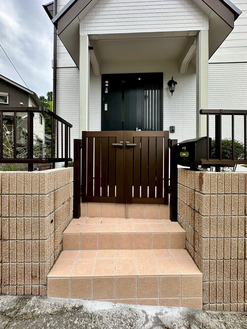 【鹿児島市】玄関リフォーム工事が完了しました!安心して出入りできる住まいへ