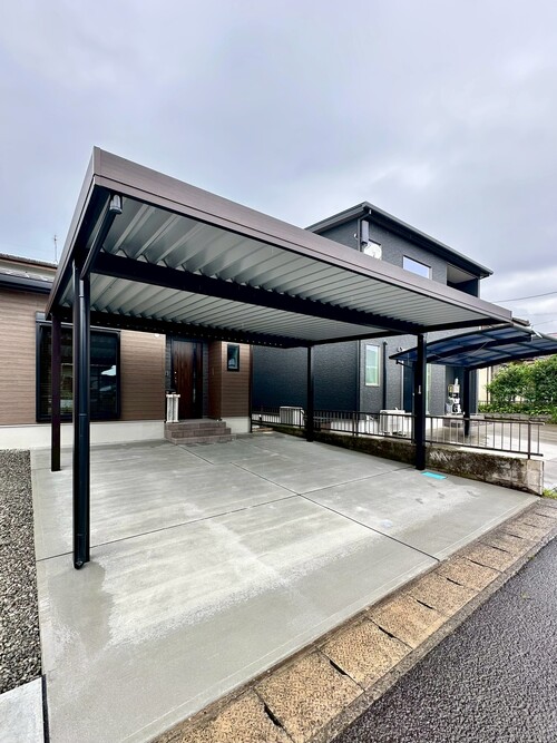 kagoshima-new-home-exterior-concrete-driveway-progress