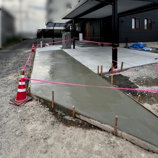 霧島市／新築外構工事進捗｜土間コンクリートの打設が完了しました